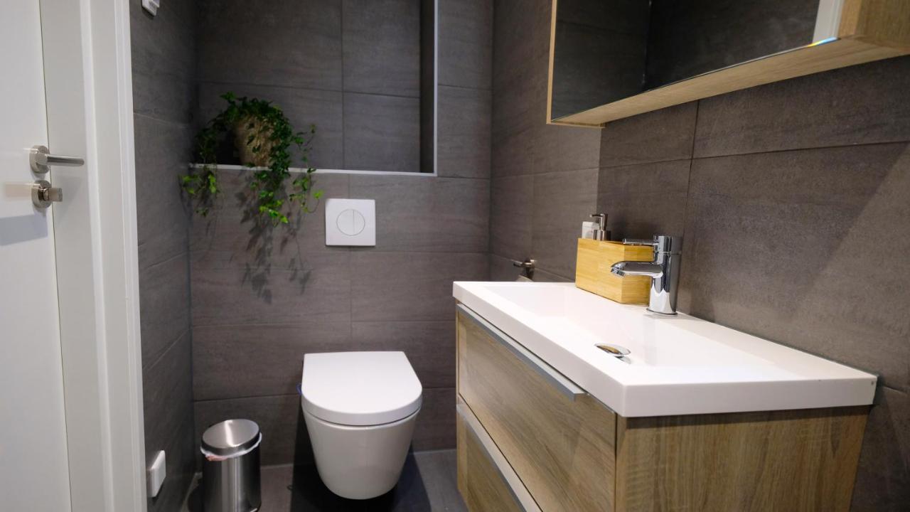 Apartment Spacious 65m2 In The Centre Of - R65b